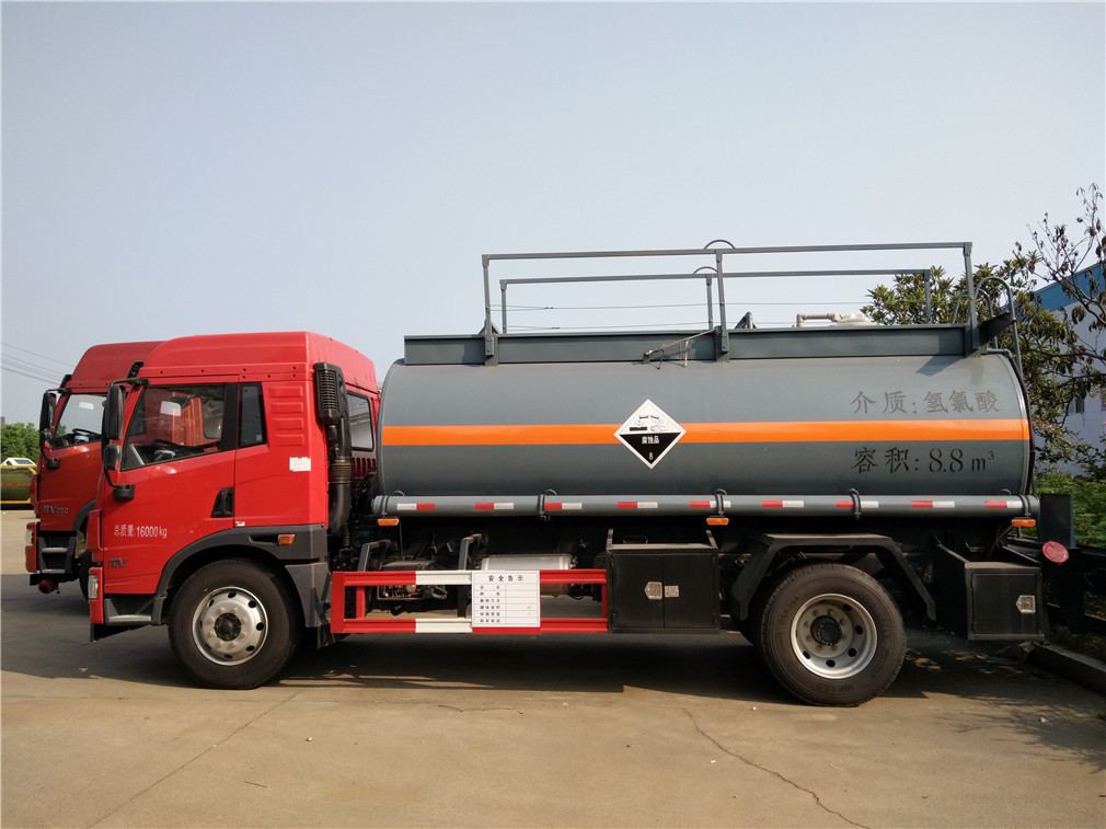 Vehículo de transporte de mercancías inflamables y corrosivas Jiefanglong V [10 cúbicos]