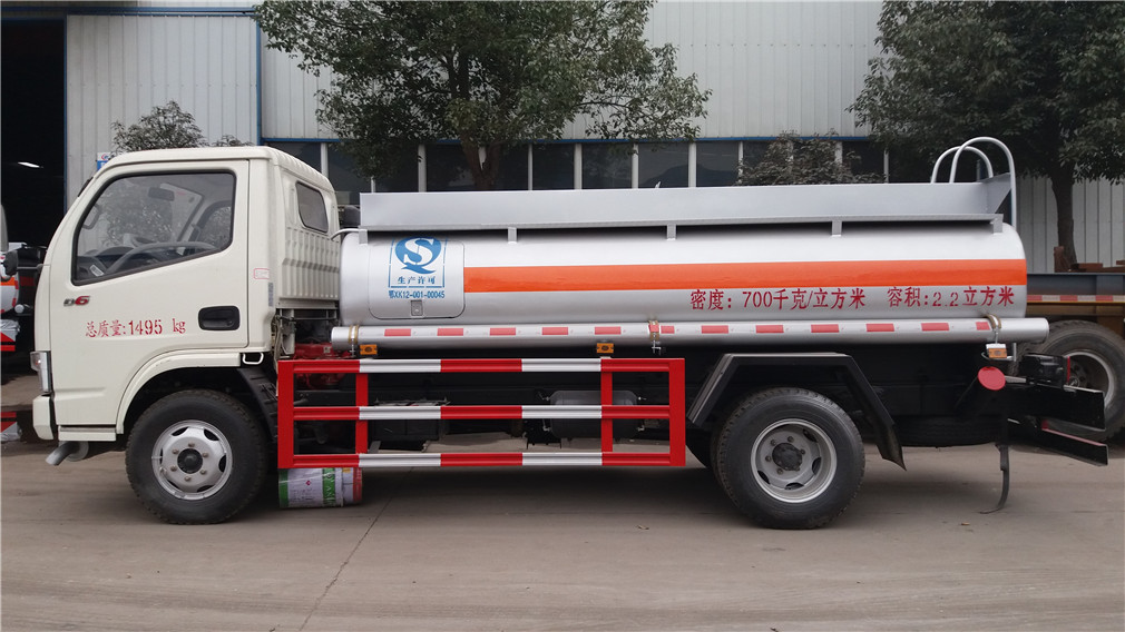 Dongfeng Xiaodu Likaka [2.5 capacidad cúbica, placa azul] vehículo de repostaje