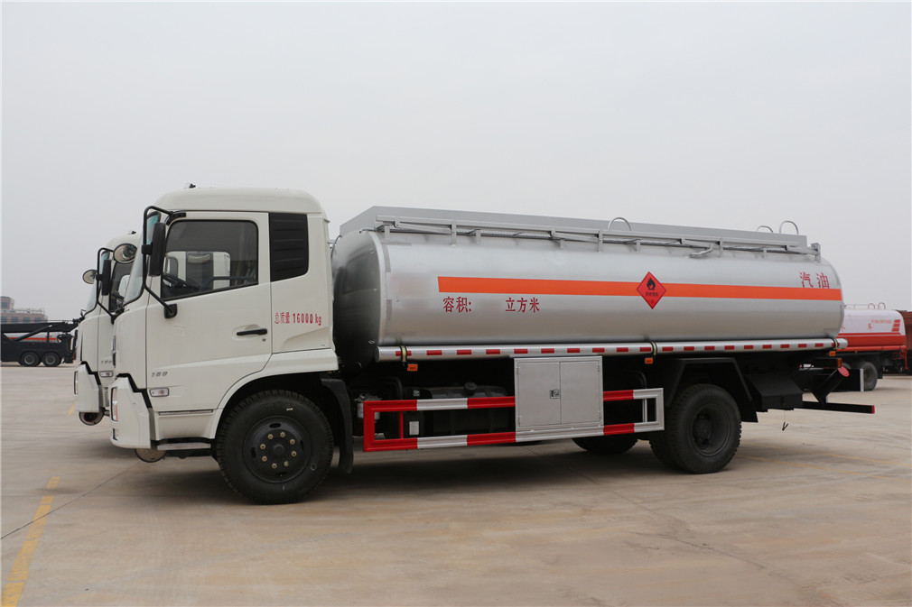 Vehículo de transporte de aceite de tipo Dongfeng Tianjin 【12-15 capacidad cúbica】