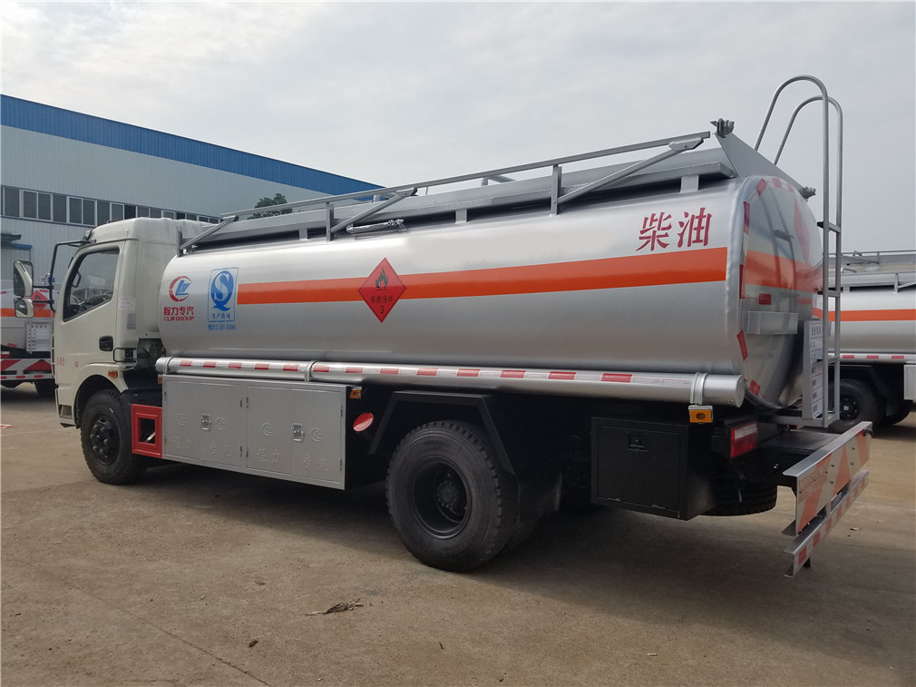 Vehículo de repostaje Dongfeng Daoluika [8 cúbicos]