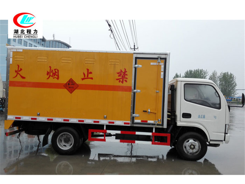 Vehículo de transporte de gas en caja tipo Dongfeng de 4 metros de longitud, combustible, [Clase II, Placa de licencia azul]