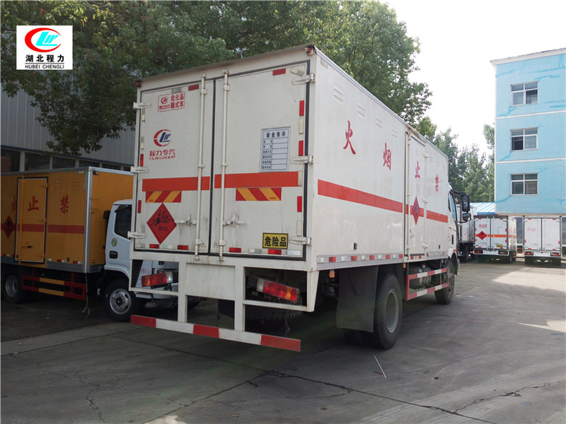 Vehículo de transporte de líquido inflamable tipo caja de 6.2 metros Liberate [Clase III]