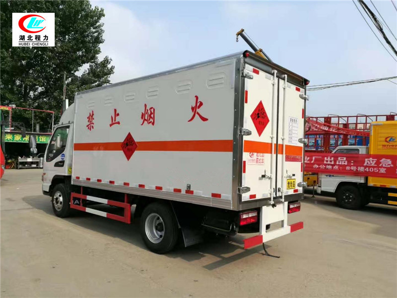 Vehículo de transporte tipo caja de 4.1 metros de Jianghuai para líquidos inflamables [Clase III]