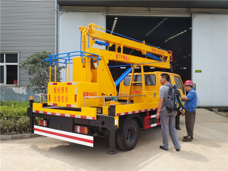 (12 metros, placa de matrícula azul) vehículo de trabajo aéreo con brazo plegable de dos filas Jiangling