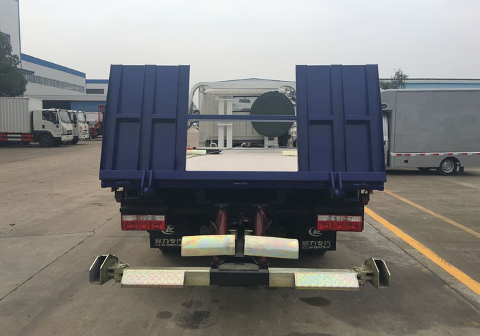 【One against two】 Dongfeng Xiaodu Likaka vehículos de obstrucción de carreteras
