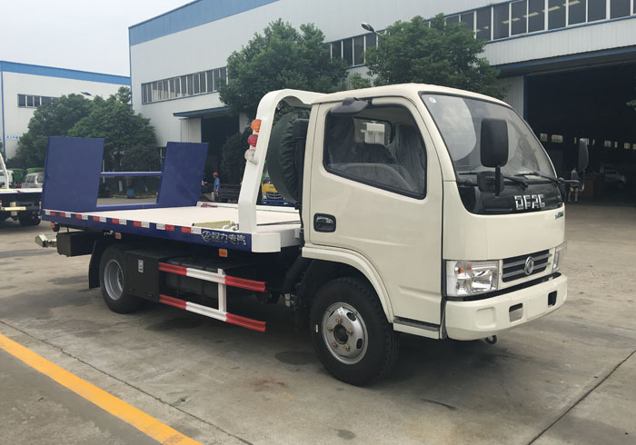 【One against two】 Dongfeng Xiaodu Likaka vehículos de obstrucción de carreteras
