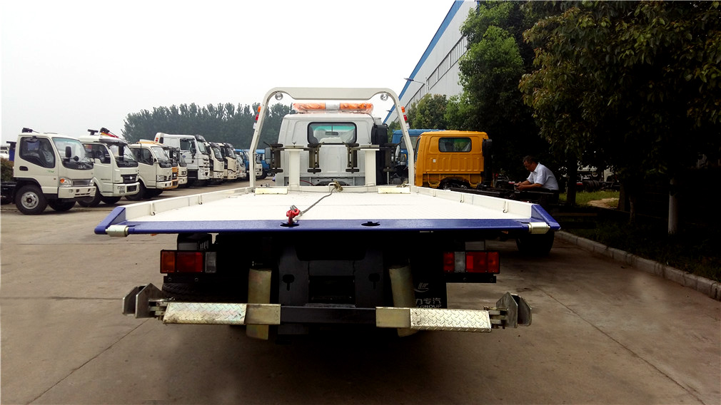【One against two】 Isuzu emergencia de despeje de vehículos