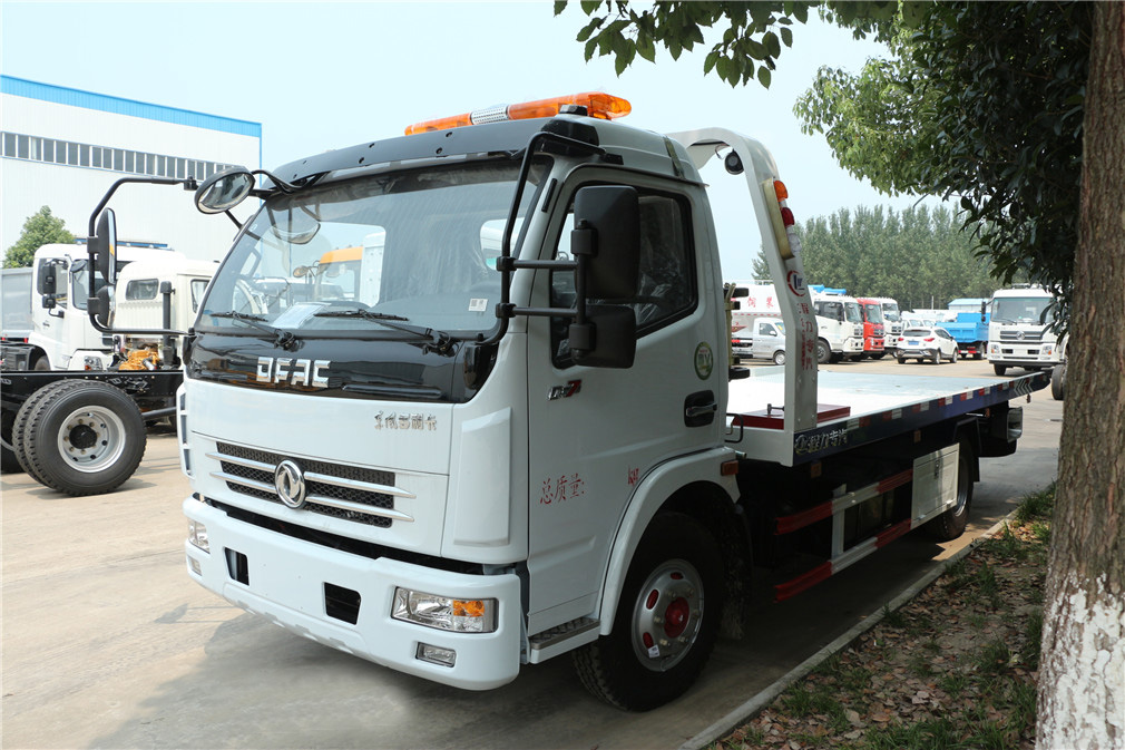 【One Against Two】 Dongfeng Maoli Ka Vehículo limpiador