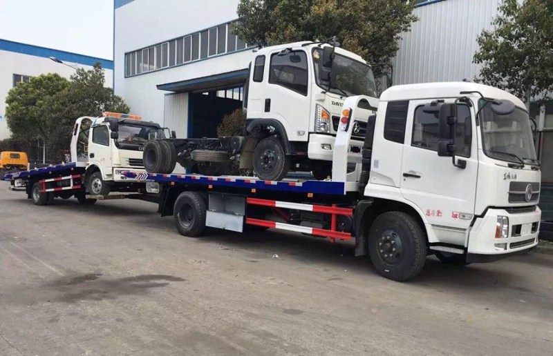 【One against two】 Dongfeng Tianjin Clearing Vehicle