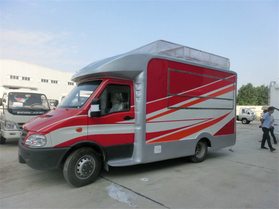 (Longitud: 4.1 metros) Carro comedor Iveco