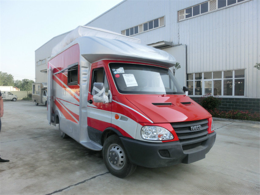 (Longitud: 4.1 metros) Carro comedor Iveco