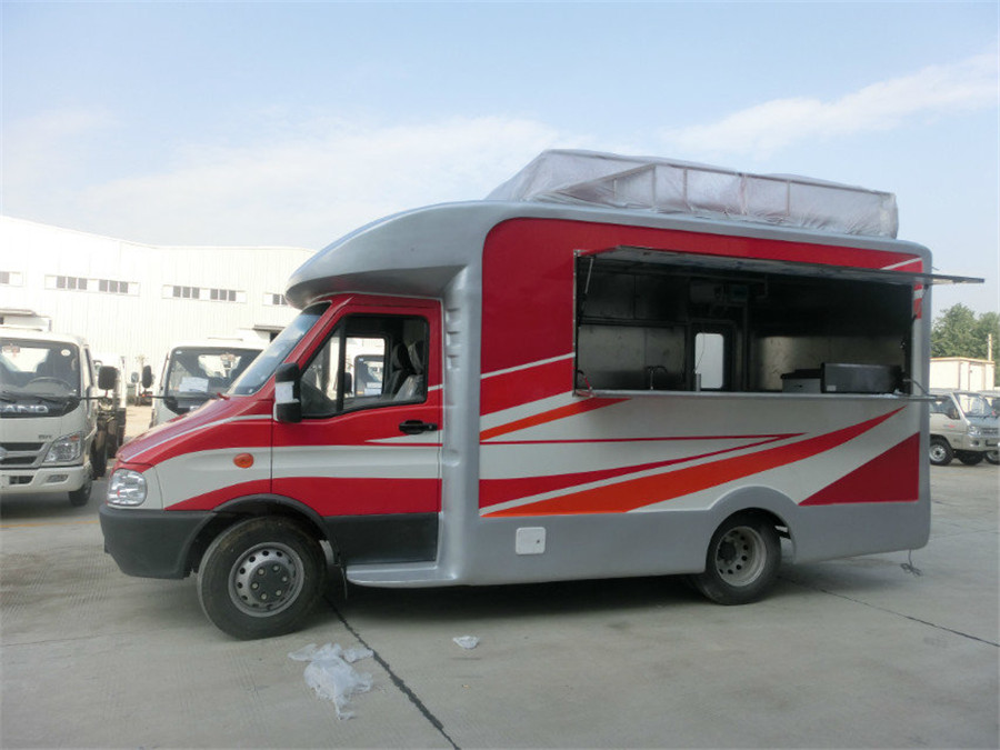 (Longitud: 4.1 metros) Carro comedor Iveco