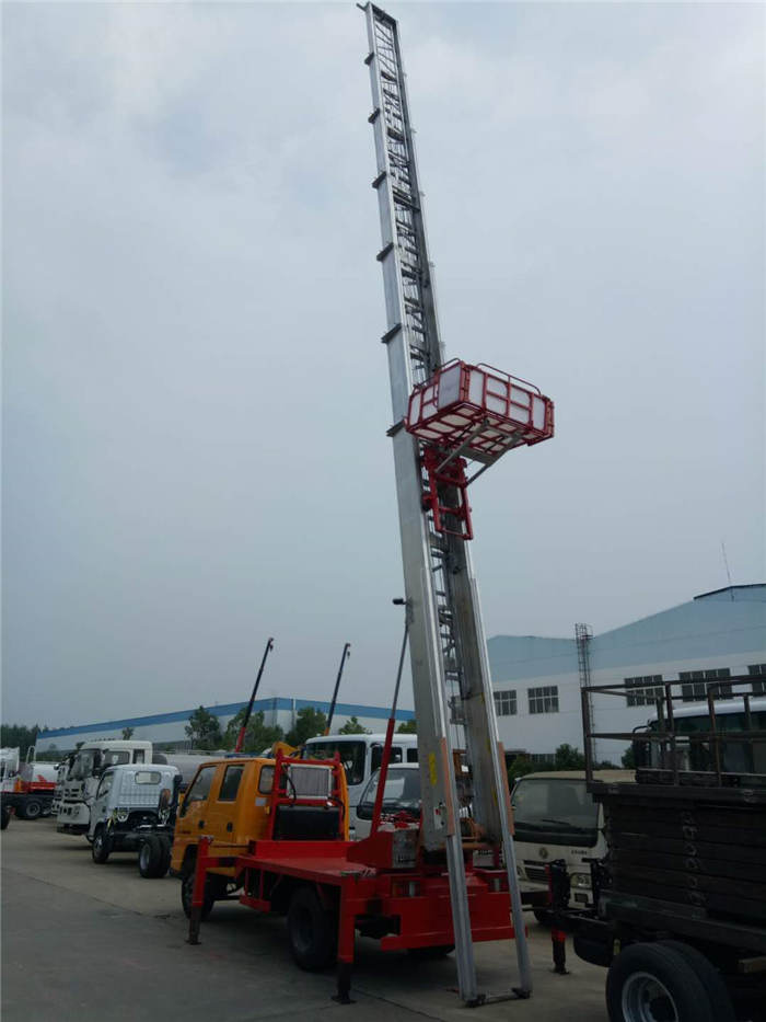 (28 - 33 metros, Blue Label) Dongfeng Double-row · Camión Escalera