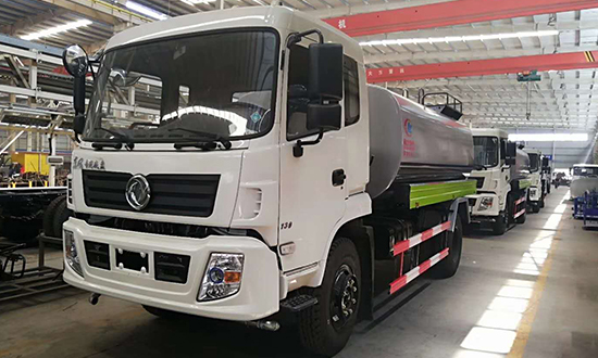 Cisterna de agua de viento oriental montada en la parte inferior (12 metros cúbicos)