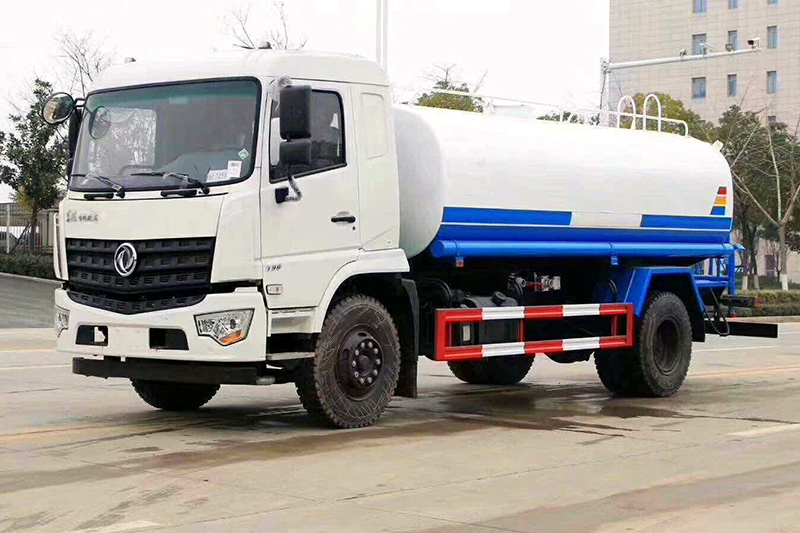 Vehículo de aspersión de agua Dongfeng D3 (capacidad cúbica de 14.5)
