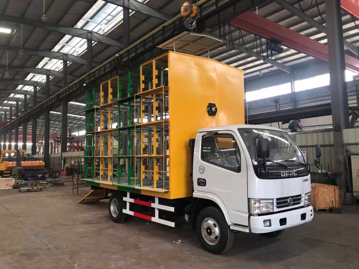 Vehículo de Apicultura Dongfeng Dolica