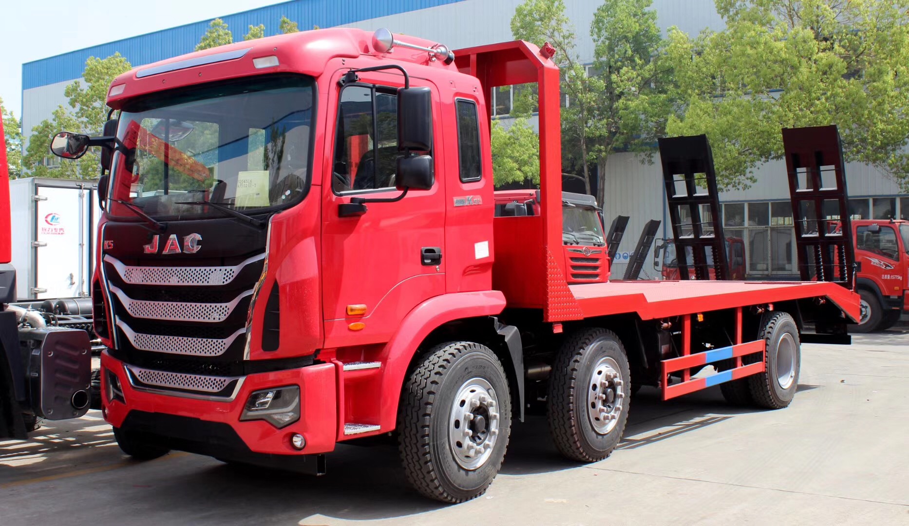 Camión pequeño de tres ejes 6X2 para transporte de plataforma [15-25 toneladas]