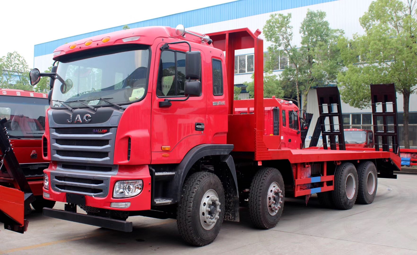 Vehículo de transporte de plataforma plana 8X4 delantero-cuatro-trasero-ocho [20-40 toneladas]