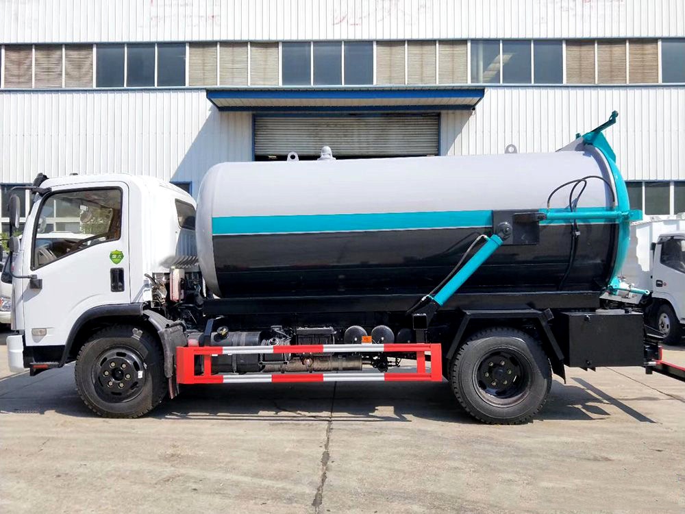 【8 Partes】 Vehículo de recolección de aguas residuales Dongfeng D7