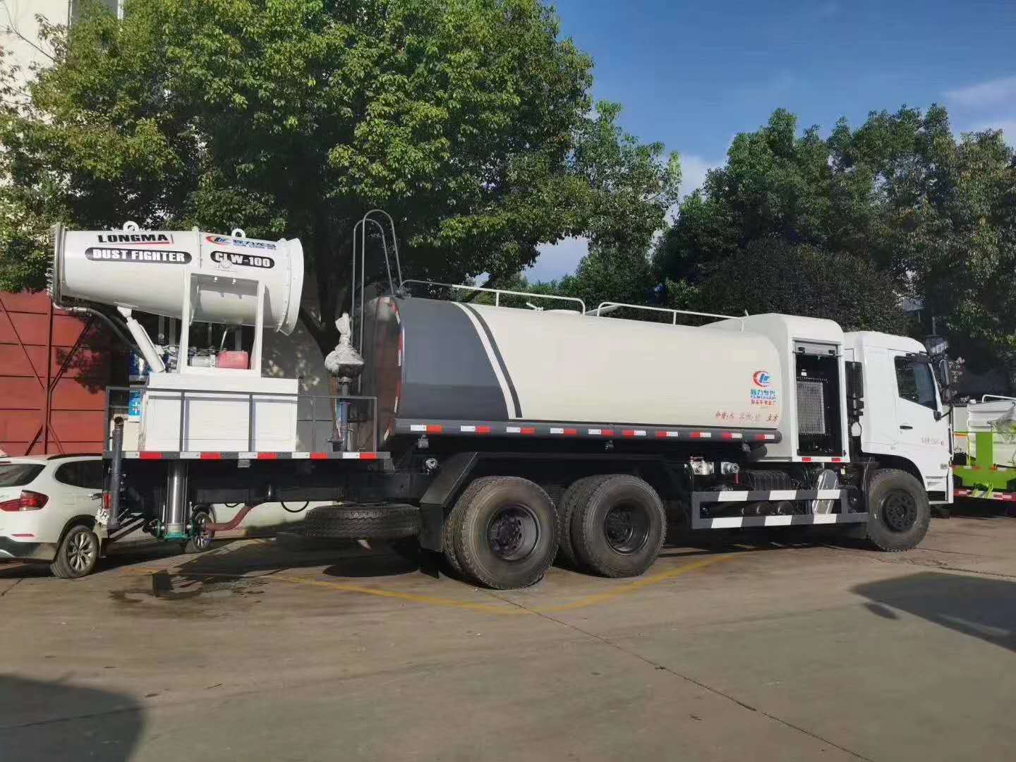 Vehículo de suppression de polvo multifuncional de doble rueda trasera de 16 cubicos de Dongfeng