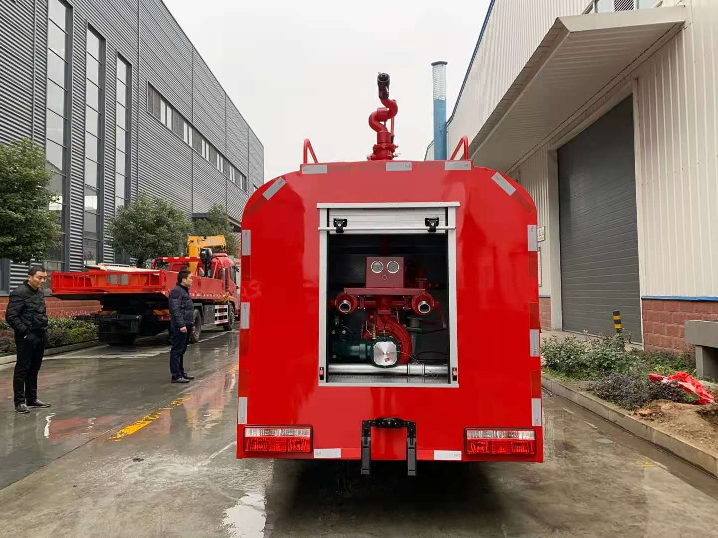 Camión de bomberos Dongfeng Dolica 4.5 toneladas de agua para incendios