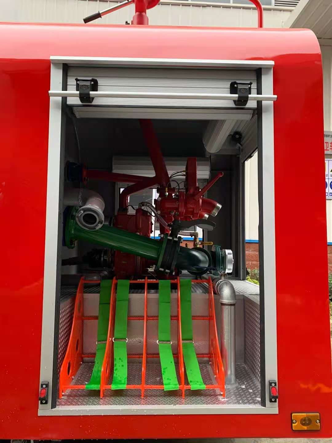 Camión de bomberos Dongfeng Dolica 4.5 toneladas de agua para incendios
