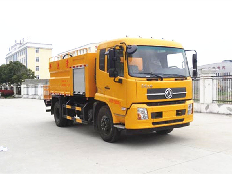 Vehículo de Limpieza a Presión de Tanque Corredizo de Tianjin Dongfeng 10 Tanques