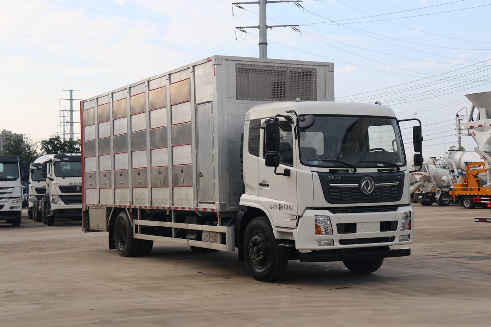 Vehículo de transporte de ganado de aleación de aluminio Dongfeng Tianjin