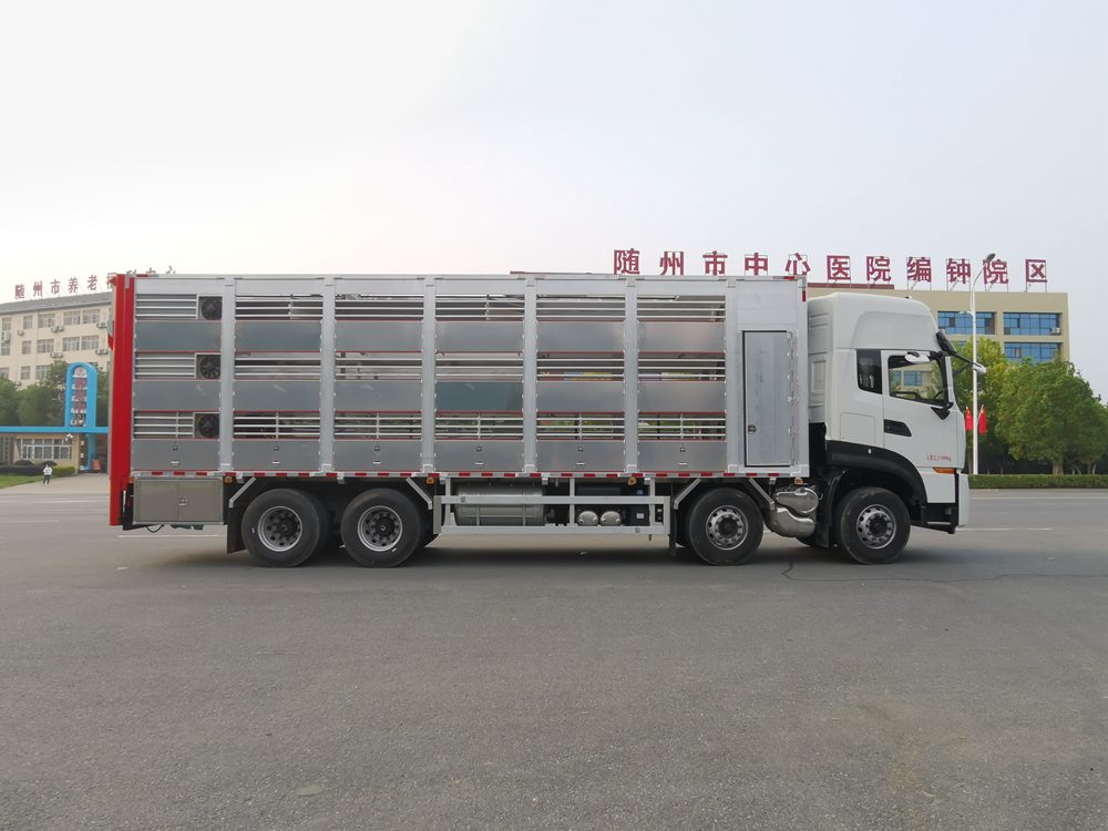 Vehículo de transporte de ganado de aleación de aluminio Dongfeng Tianlong