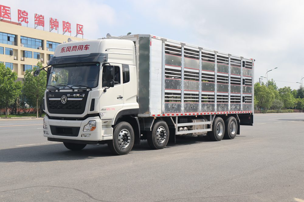 Vehículo de transporte de ganado Dongfeng Tianlong VL de quinta generación estándar doméstico de aleación de aluminio