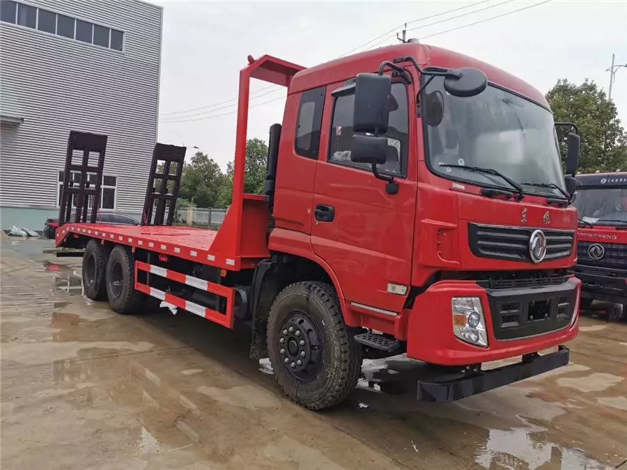 Camión de plataforma de puente trasero Dongfeng