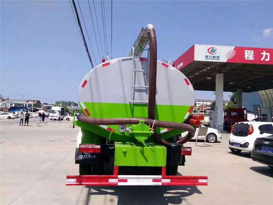 Camión de succión de aguas residuales Dongfeng D9 10 toneladas
