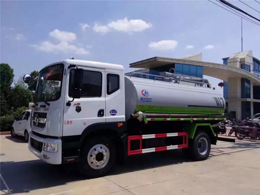 Camión de succión de aguas residuales Dongfeng D9 10 toneladas