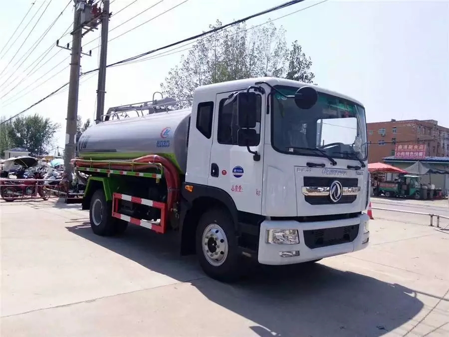 Camión de succión de aguas residuales Dongfeng D9 10 toneladas
