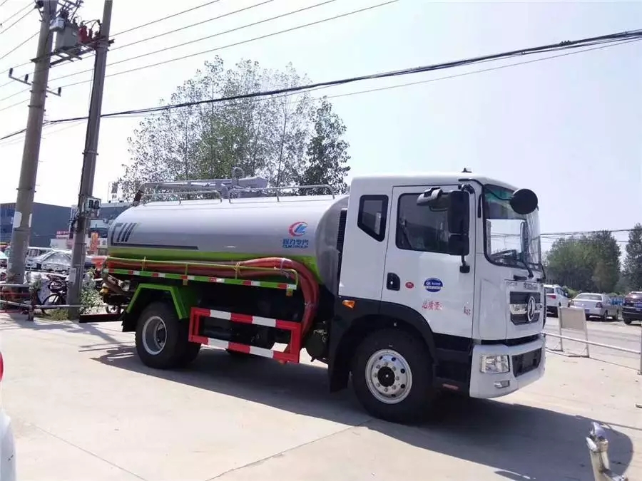 Camión de succión de aguas residuales Dongfeng D9 10 toneladas