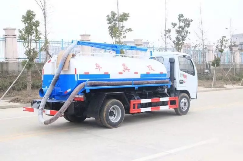 Vehículo de recolección de aguas residuales Dongfeng Xiaodurika 5 toneladas