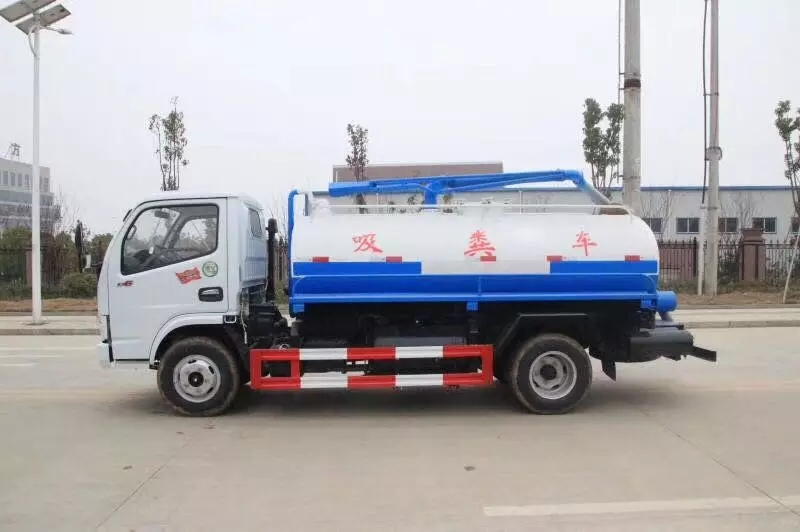 Vehículo de recolección de aguas residuales Dongfeng Xiaodurika 5 toneladas