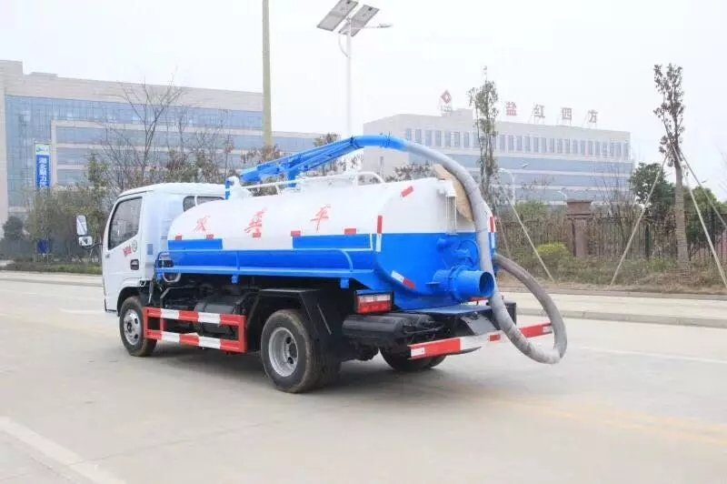Vehículo de recolección de aguas residuales Dongfeng Xiaodurika 5 toneladas