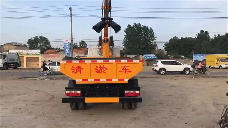 Vehículo de dragado y transporte de lodos Dongfeng Dolica
