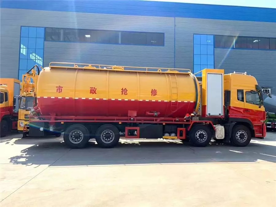 Vehículo Dongfeng Tianlong con Motor Auxiliar para Limpieza y Eliminación de Polvo