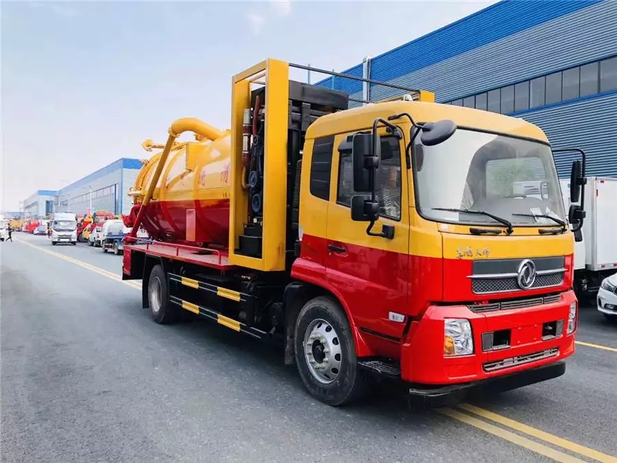 Vehículo de limpieza y succión de aguas residuales Dongfeng 14 Tipo Fazheng Jinyi de 210 caballos de fuerza