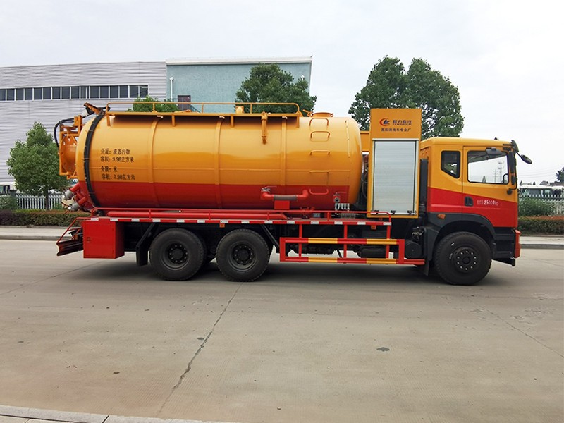 Vehículo de limpieza y recogida de polvo Dongfeng T5 de ocho ruedas traseras