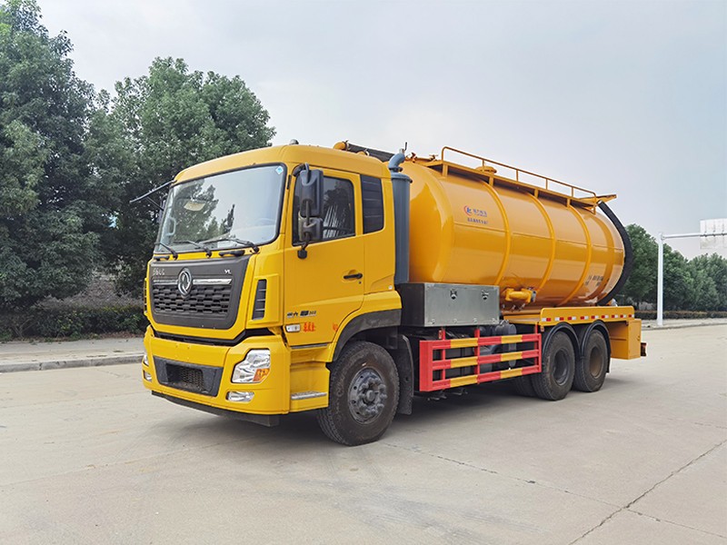 Vehículo de succión de aguas residuales trasero de ocho ruedas del Dongfeng Tianlong