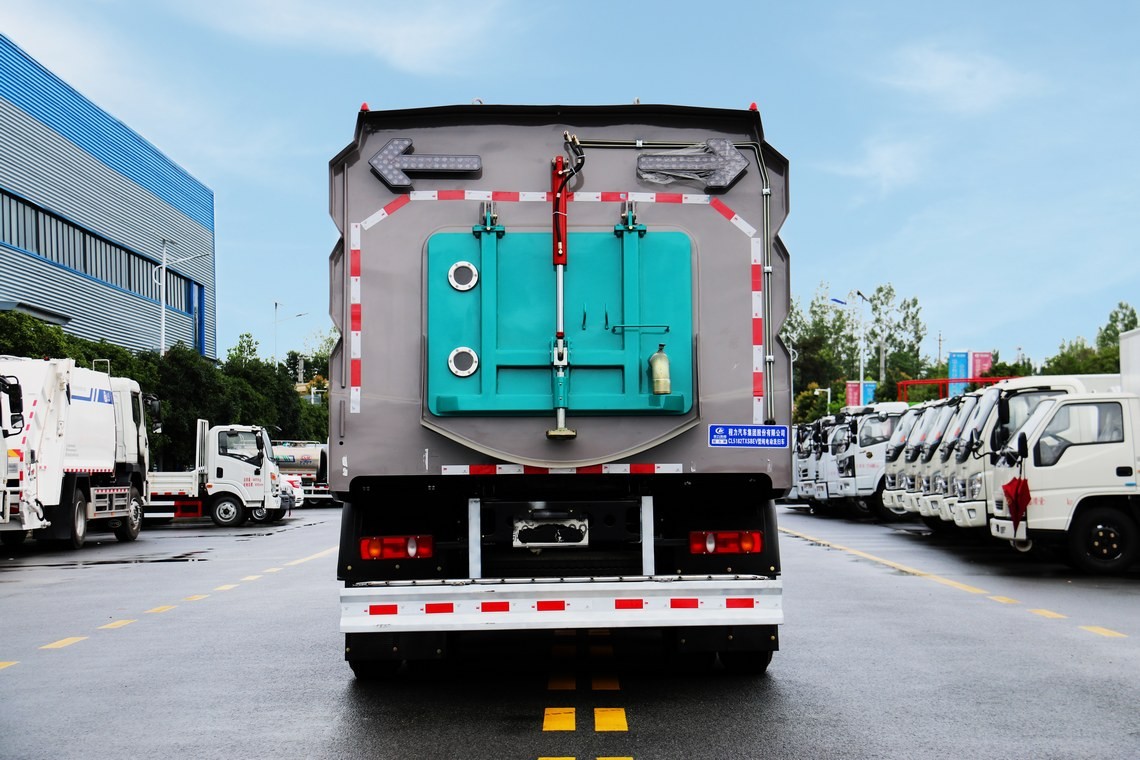 Vehículo de limpieza y aspiración eléctrica pura Dongfeng Tianjin
