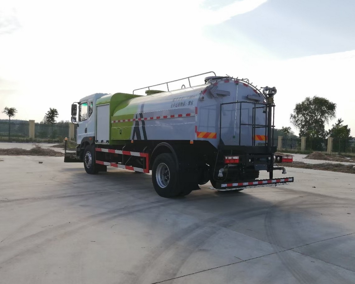 Vehículo de limpieza de carreteras eléctrico Dongfeng de 18 toneladas