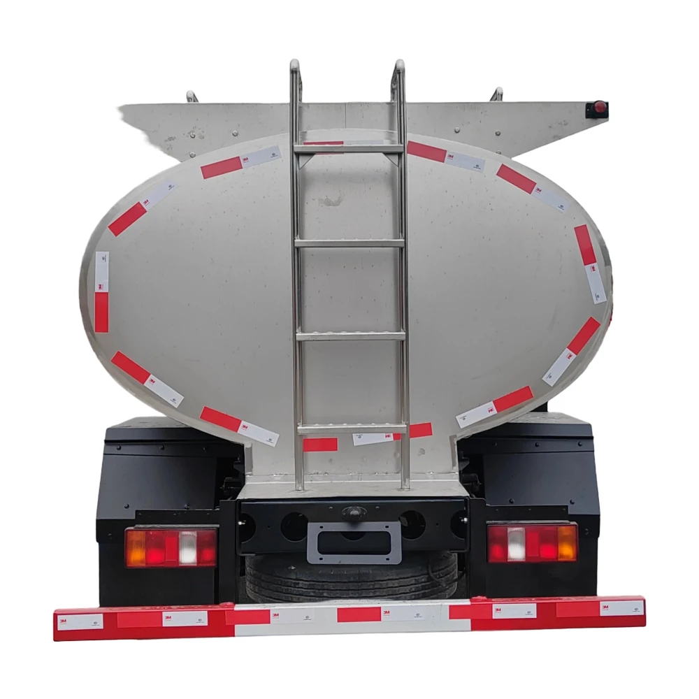 Camión refrigerador móvil de acero inoxidable de grado alimenticio personalizado de 5000L-30000L, aislado de 304, para el transporte de leche en polvo