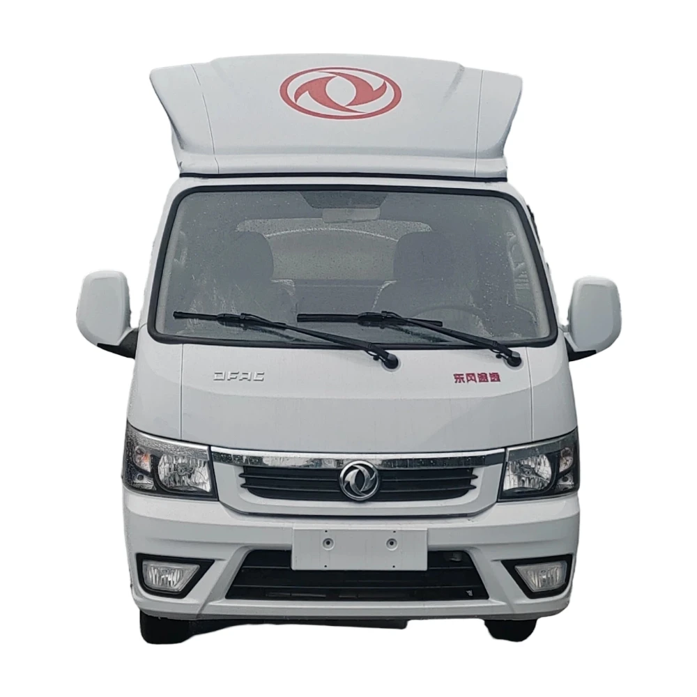 Camión de leche Dongfeng 4x2 Pequeño 3000 Litros Acero Inoxidable Camión de leche Manual de transmisión Camión de leche fresco de transporte