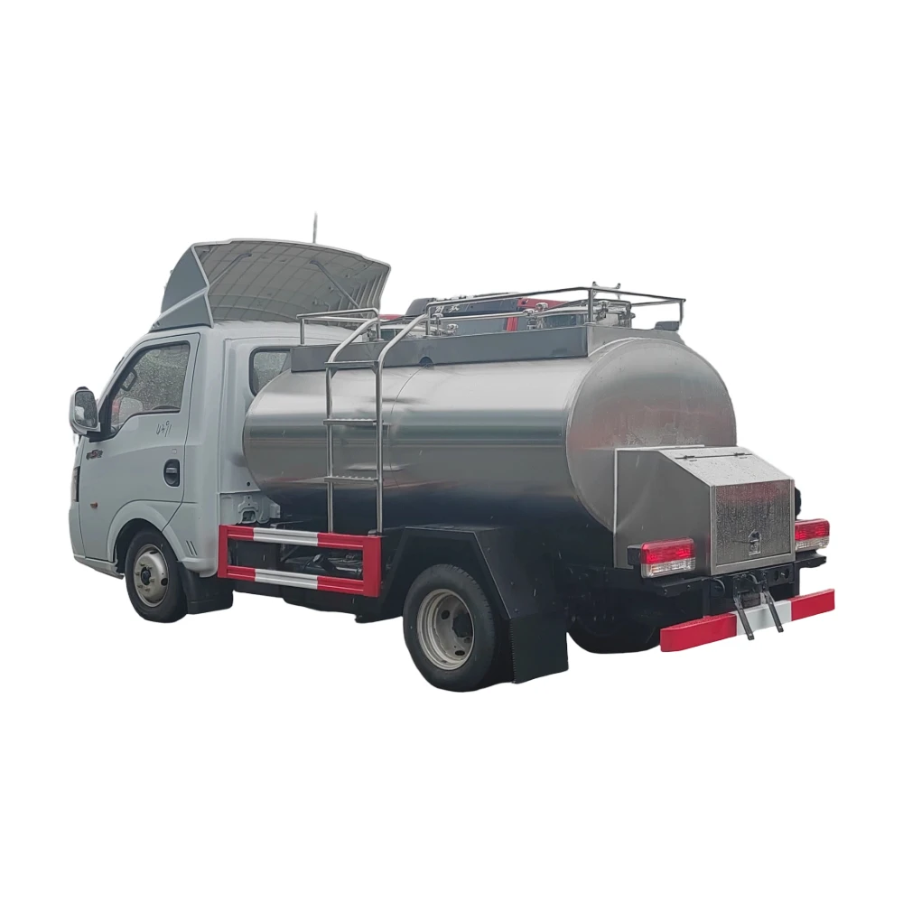 Camión de leche Dongfeng 4x2 Pequeño 3000 Litros Acero Inoxidable Camión de leche Manual de transmisión Camión de leche fresco de transporte