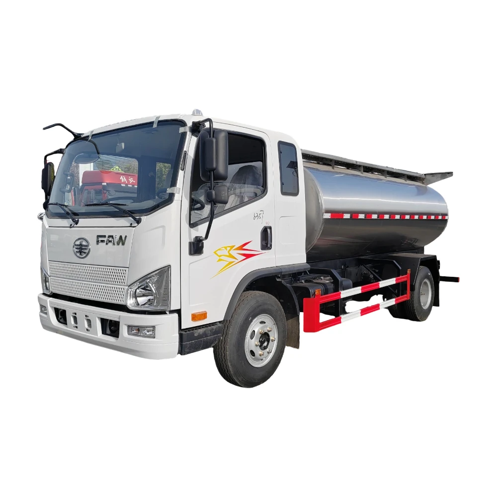 Camión refrigerador móvil de acero inoxidable de grado alimenticio personalizado de 5000L-20000L, aislado con 304, para el transporte de leche de leche