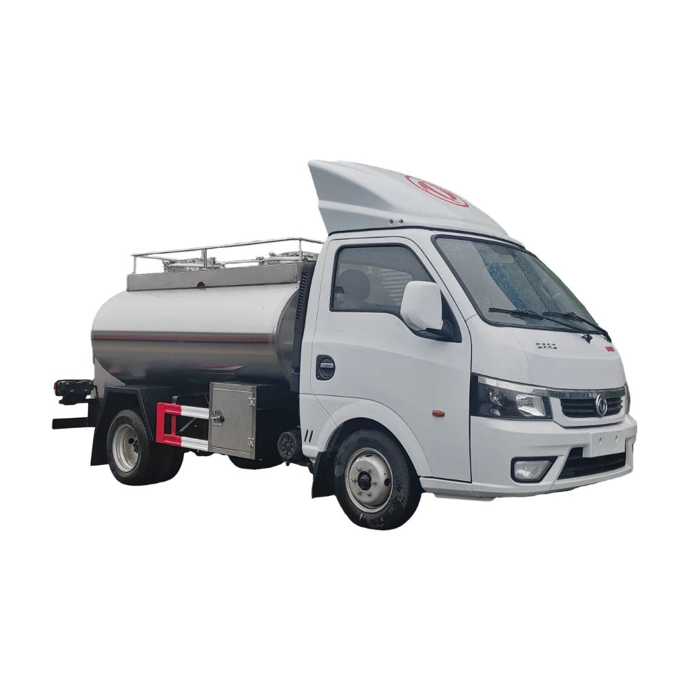 Camión de leche Dongfeng 4x2 Pequeño 3000 Litros Acero Inoxidable Camión de leche Manual de transmisión Camión de leche fresco de transporte